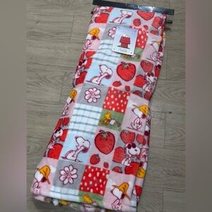 Peanuts Snoopy Strawberry Patch Throw Blanket - Pink Red Yellow